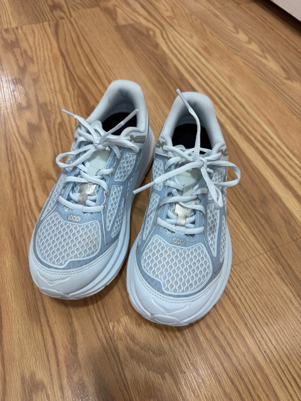 Hoka Clifton 9 Sneakers